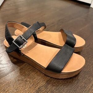 Steve Madden Black Leather Platform Sandals